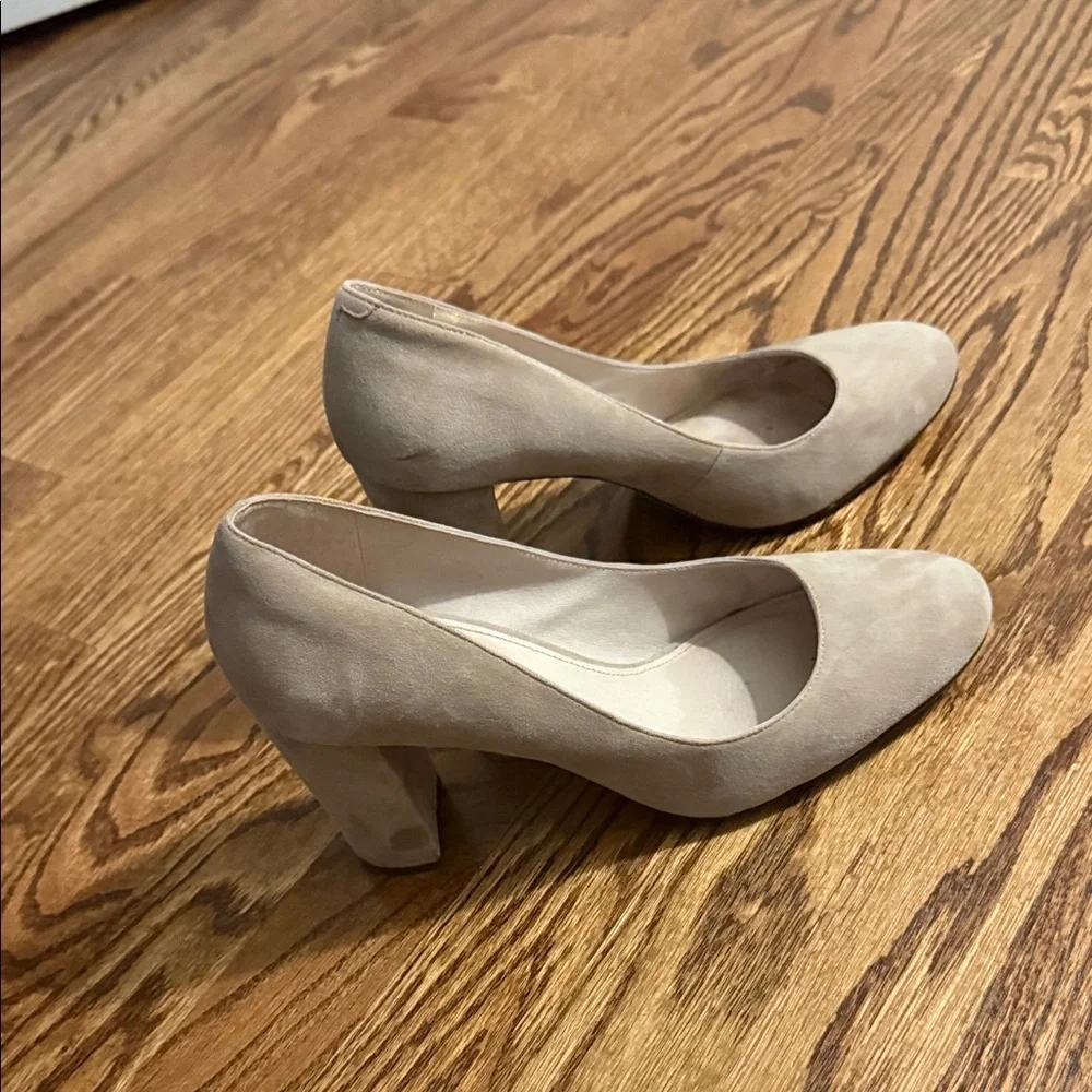 Louise et Cie Beige Leather Heels size 9